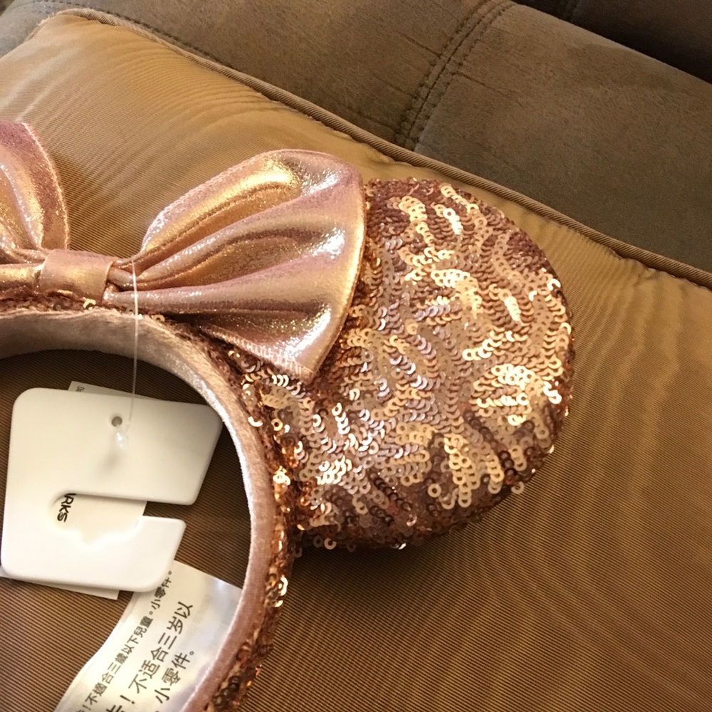 LAST CHANCE NWT Authentic Rose Gold Disney ears - Picture 5 of 7